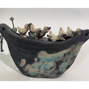 Vi er i samme bd, keramik af Hanne Munk