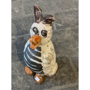 Dorit Knudsen Hne i rakubrndt keramik