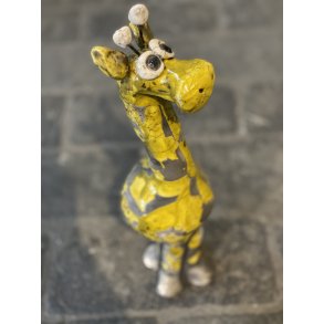 Dorit Knudsen Giraf i rakubrndt keramik