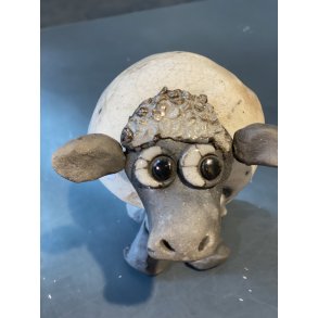 Fr af Dorit Knudsen i rakubrndt keramik