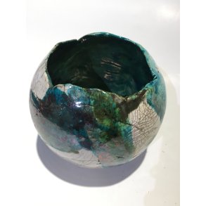 Dorit Knudsen  kugle-vase i rakubrndt keramik