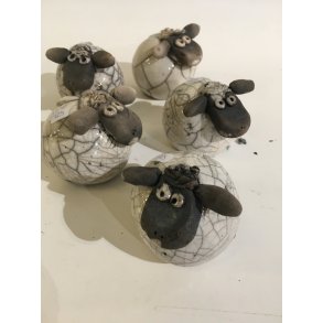 Dorit Knudsen Fr i rakubrndt keramik