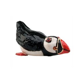 Spapegje liggende, keramik af Anka Christob