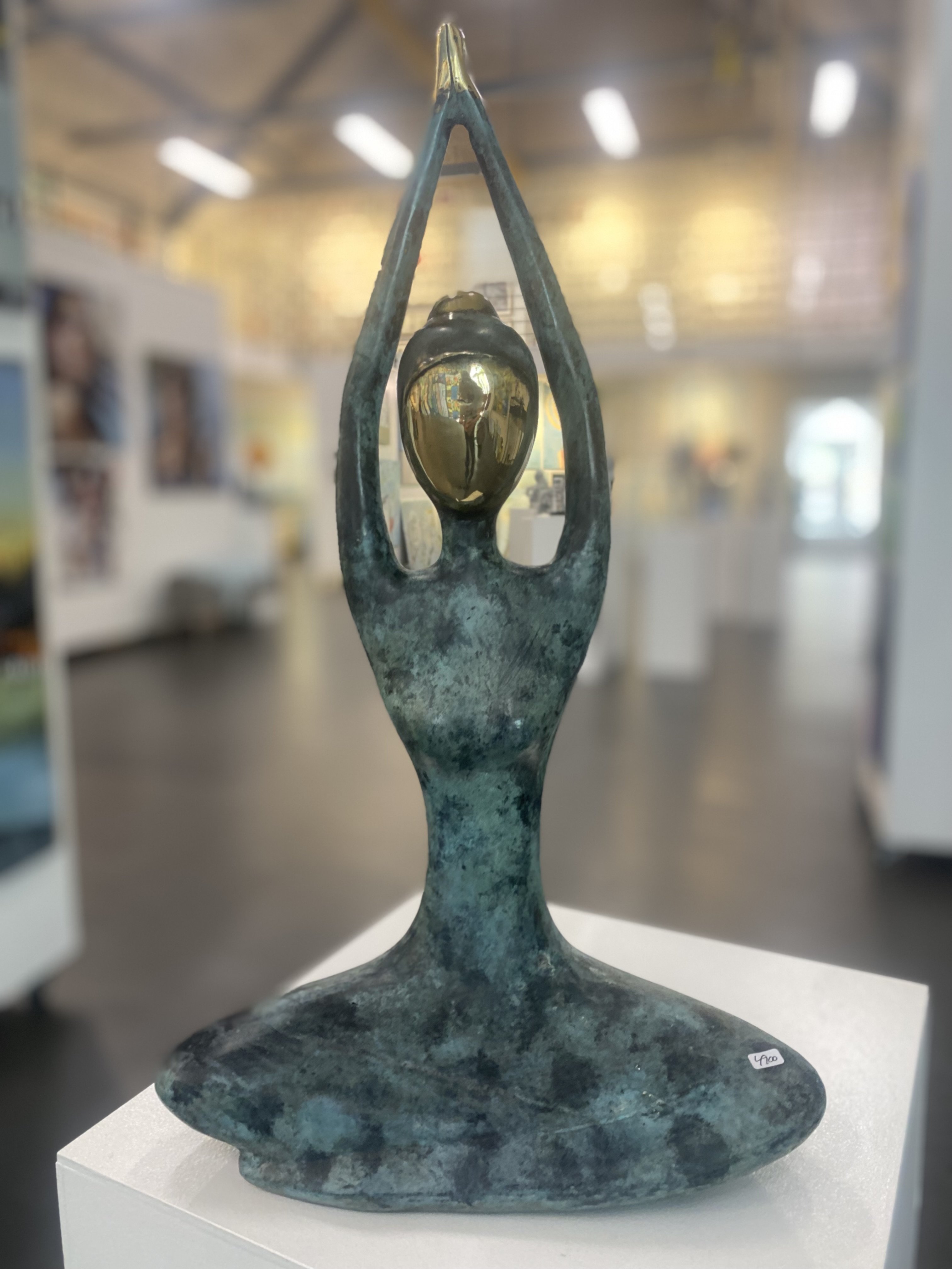Half Lotus Pose Yoga Skulptur af Timor Antik