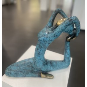 Yoga Skulptur af Timor Antik