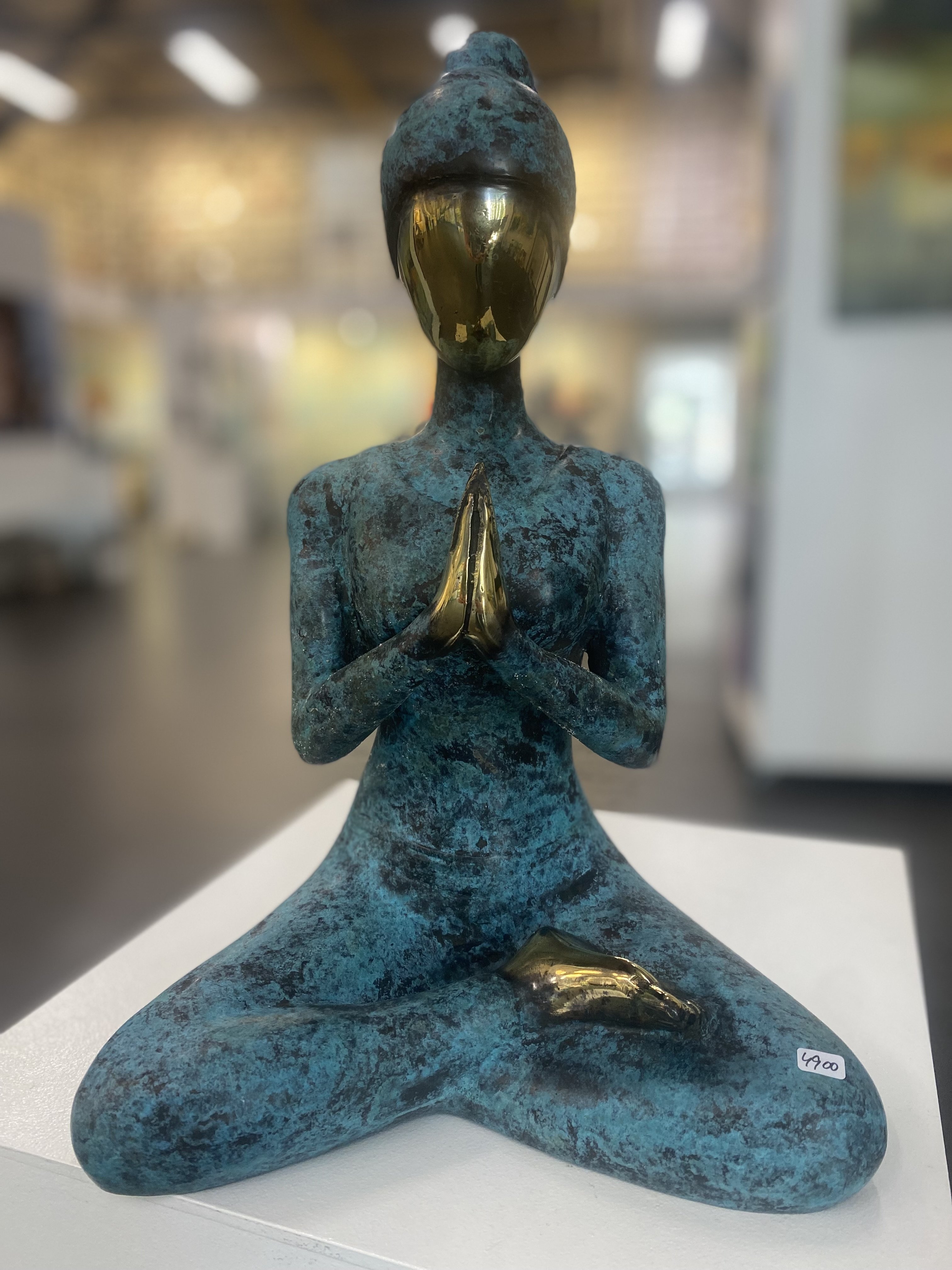 Yoga Skulptur af Timor Antik