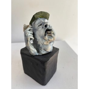 Gammelt Hoved, Stentj af Flemming Hald