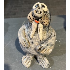 Dorit Knudsen sl i rakubrndt keramik