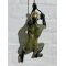mrkegrn patineret Bronze skulptur der kravler p vg,  hjde 30cm af Timor Antik