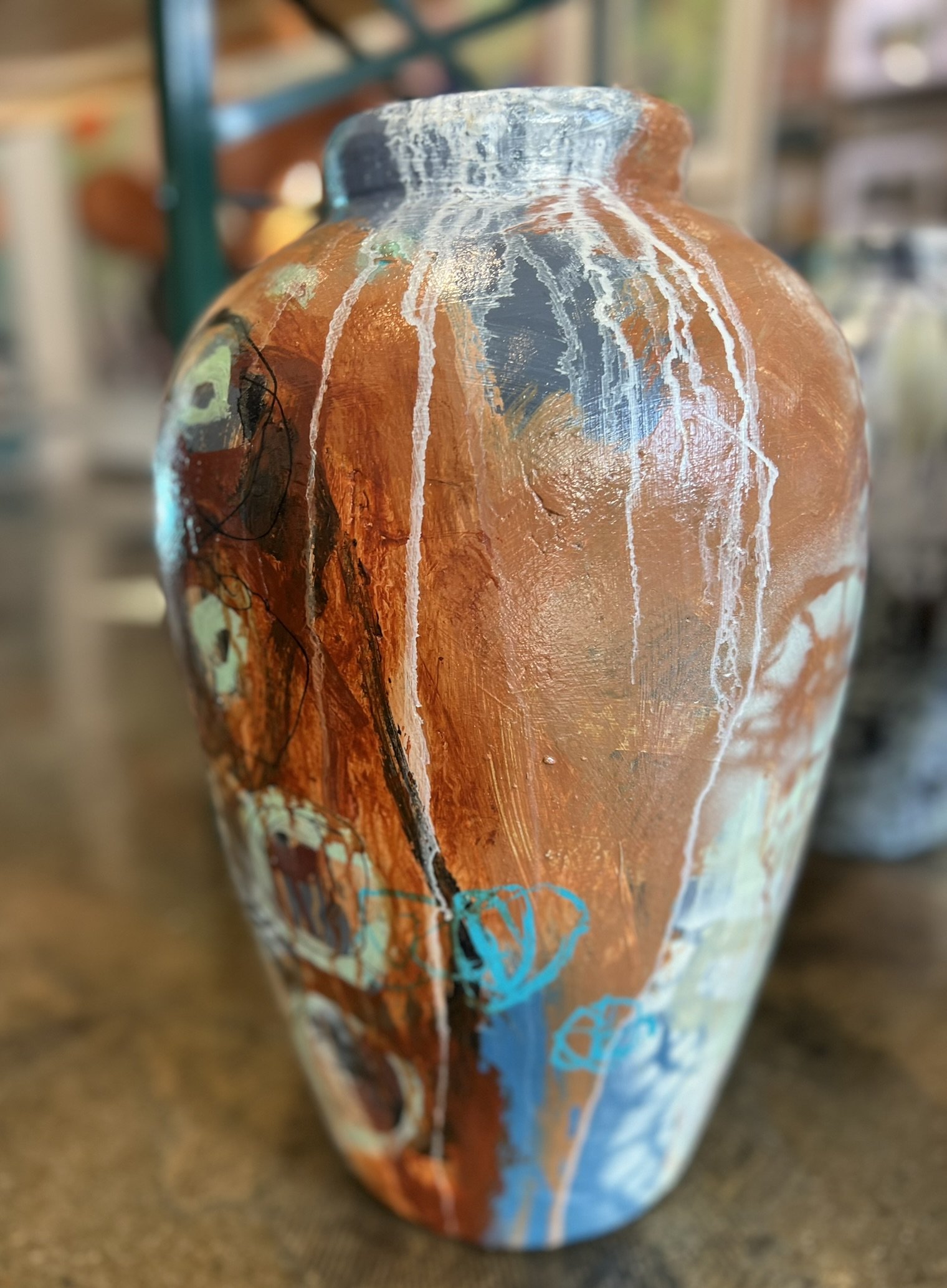 Merete Lisby, bemalet krukke h�jde 50cm bredde 25cm