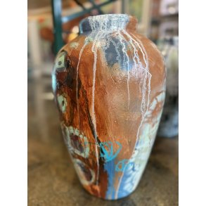 Merete Lisby, bemalet krukke h�jde 50cm bredde 25cm