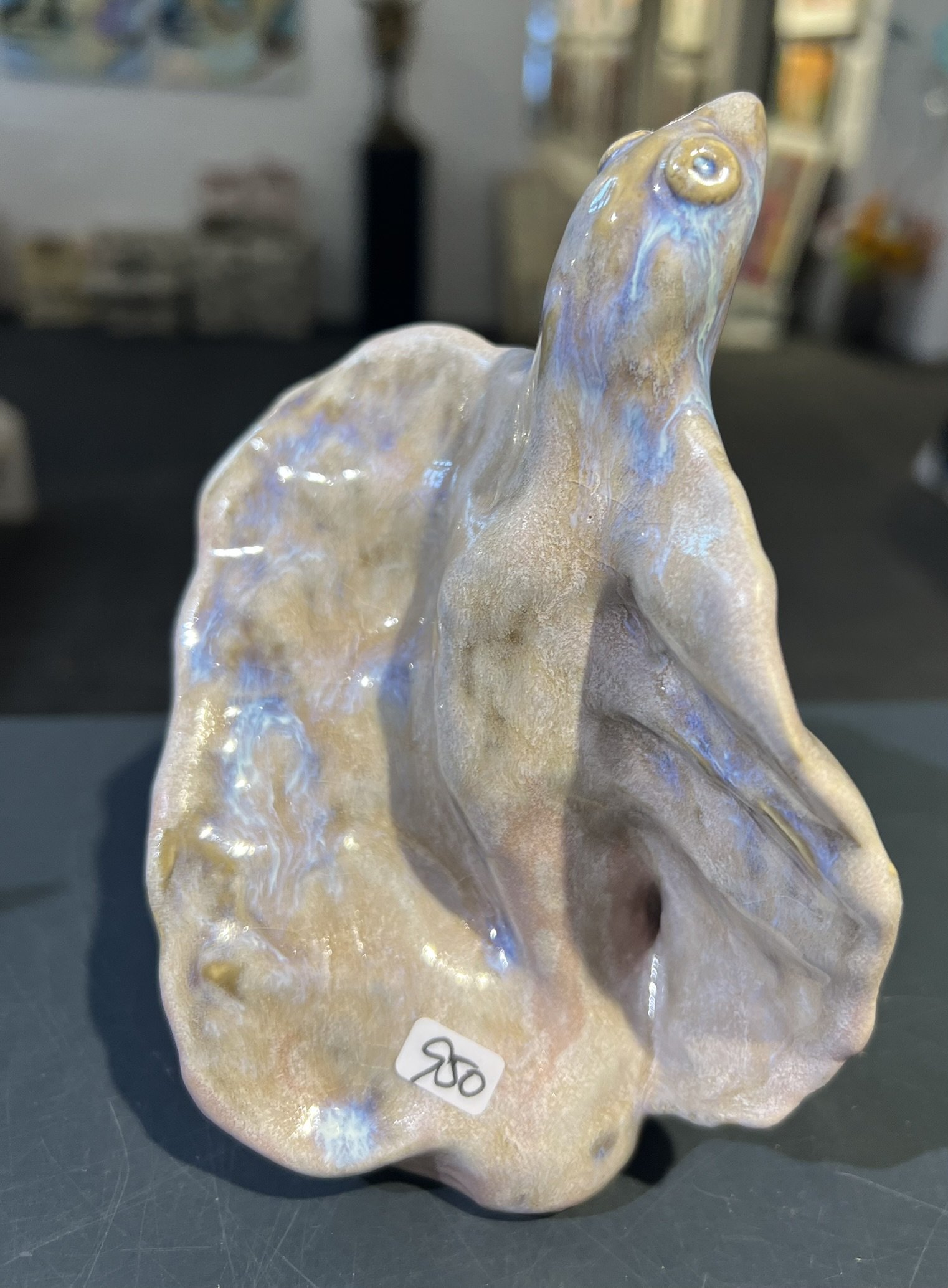 Lea Peters, keramik skulptur, fugl med prikker