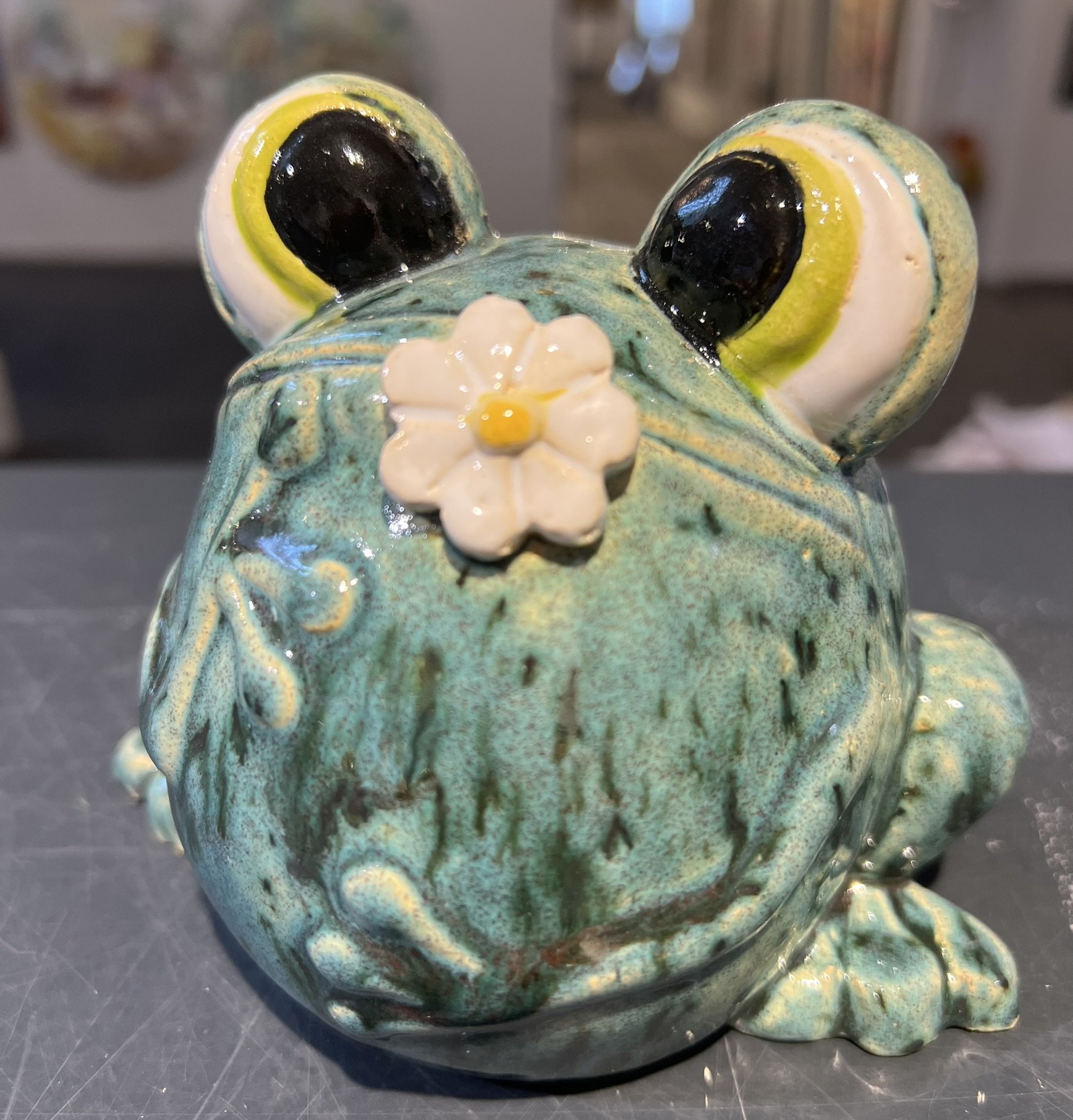 Kys Fr�en, keramik af Anka Christob