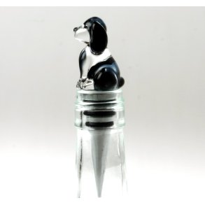 Vinprop i glas, hund