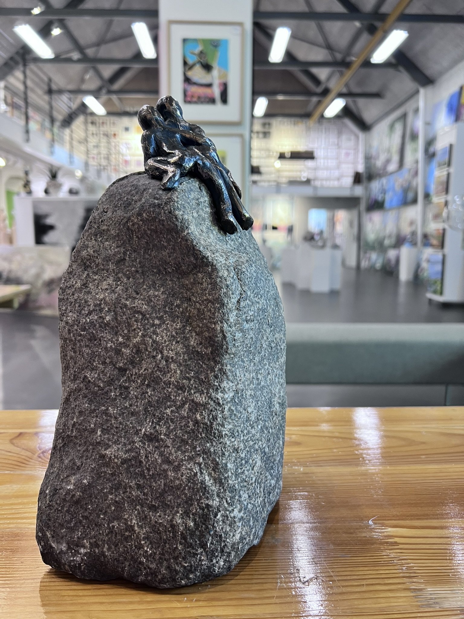 Bronceskulptur af Lisbeth Gundersen