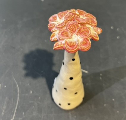 Keramik blomst, Stent�j af Christina Weldingh, h�jde 15cm