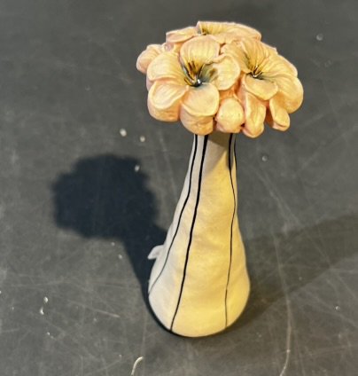 Keramik blomst, Stent�j af Christina Weldingh, h�jde 15cm